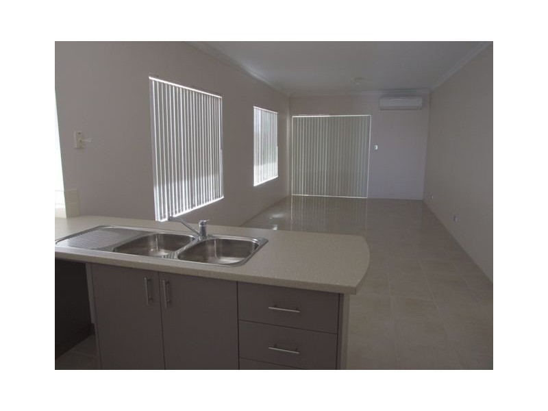 62 Seaside Avenue, Yanchep WA 6035