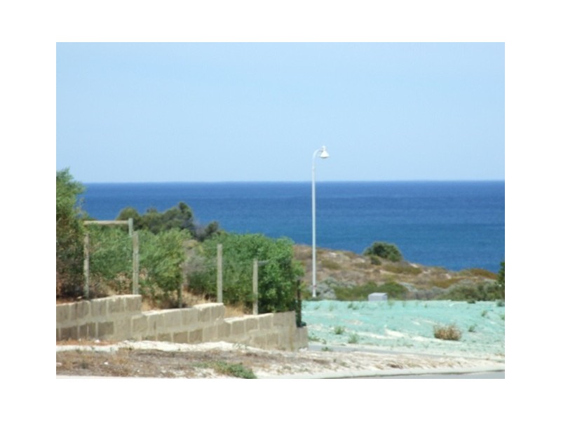 62 Seaside Avenue, Yanchep WA 6035