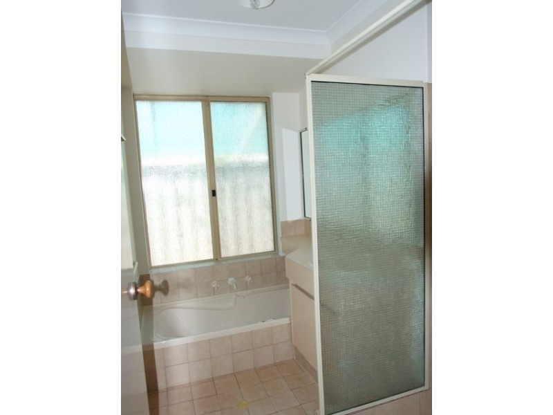 5 Dalvik Avenue, Merriwa WA 6030