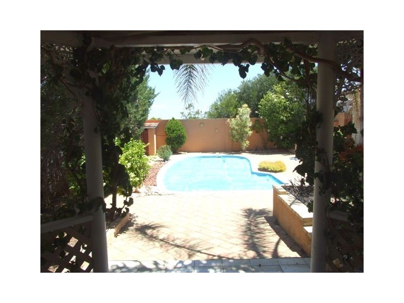 19  Beaumarks Court, Mindarie WA 6030