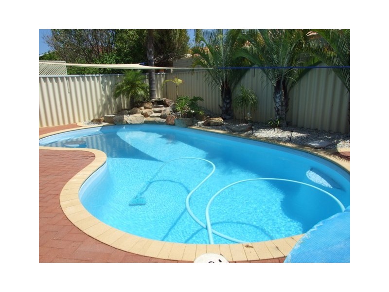 154 Kinross Drive, Kinross WA 6028