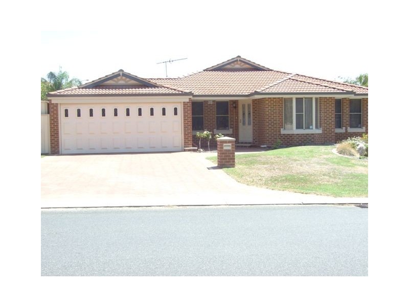 154 Kinross Drive, Kinross WA 6028