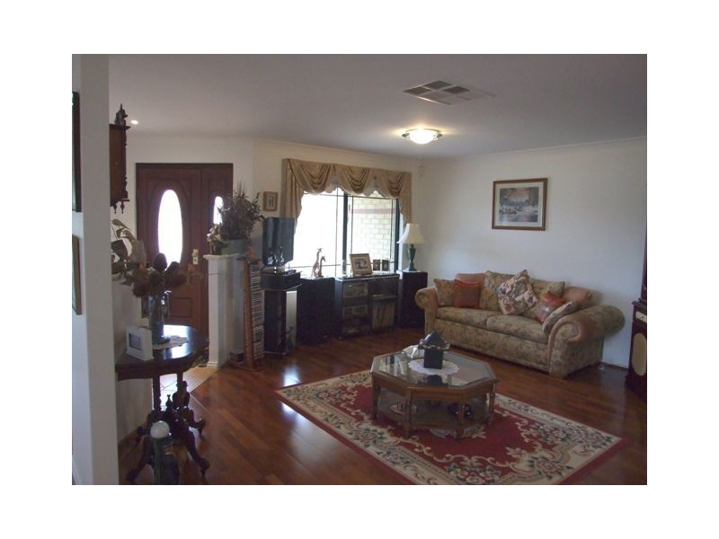 9 Horsley Green, Butler WA 6036