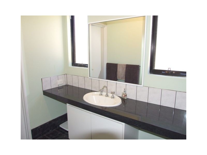 11 Theydon Grove, Two Rocks WA 6037