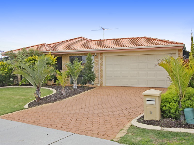 11 Nambucca Road, Merriwa WA 6030