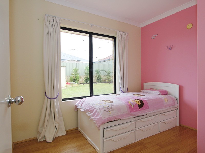 11 Nambucca Road, Merriwa WA 6030