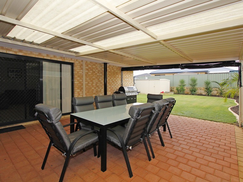 11 Nambucca Road, Merriwa WA 6030