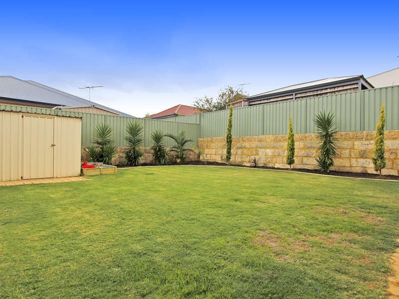 11 Nambucca Road, Merriwa WA 6030