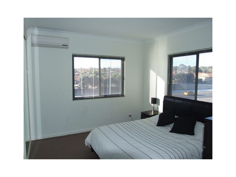 27/1 Sunlander Drive, Currambine WA 6028