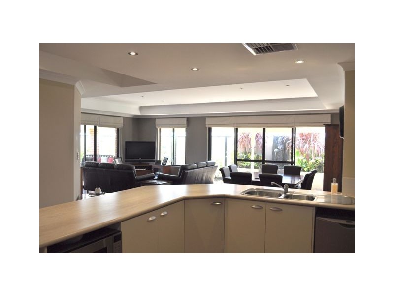 4 Maroubra Way, Clarkson WA 6030