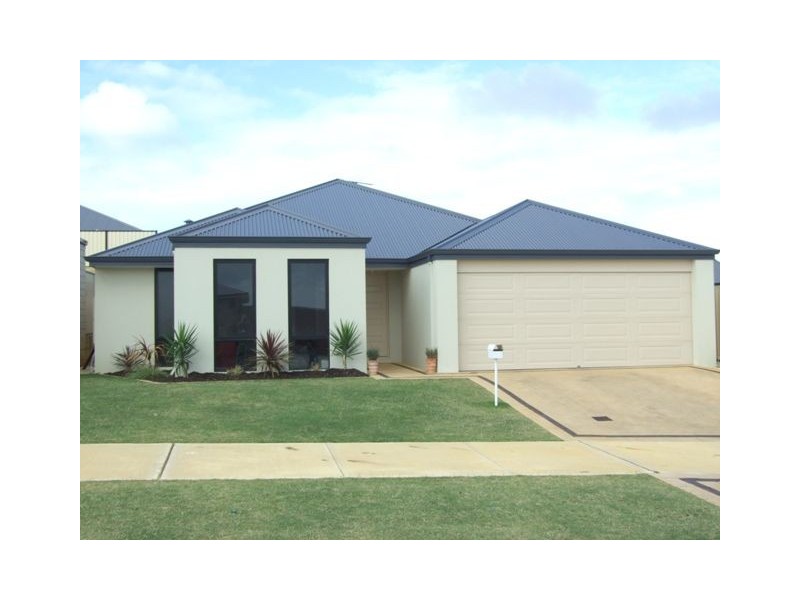 19 Elmhurst Drive, Clarkson WA 6030