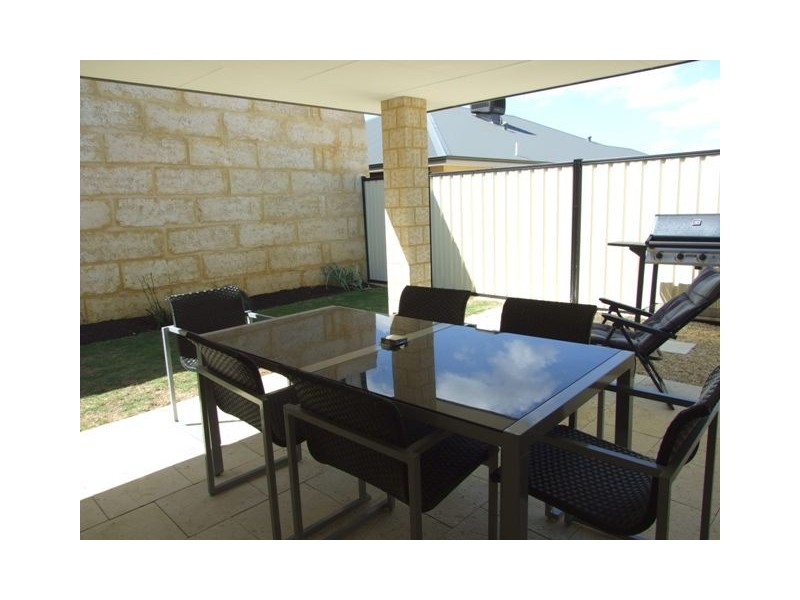 19 Elmhurst Drive, Clarkson WA 6030