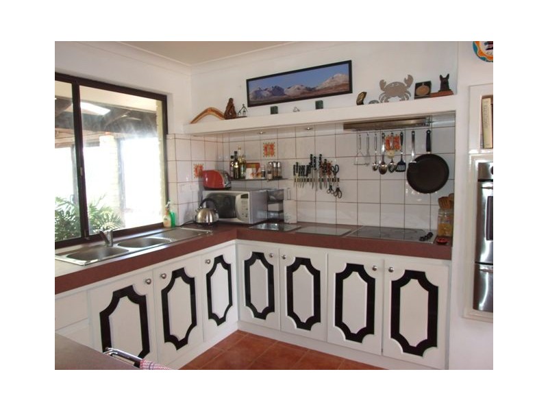 4 Redruth Court, Yanchep WA 6035