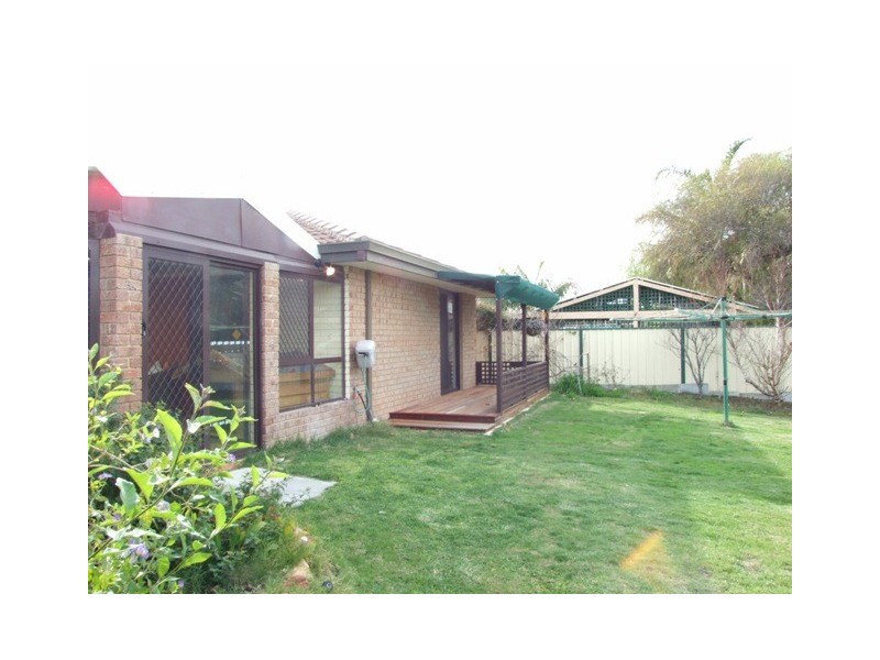 4 Redruth Court, Yanchep WA 6035