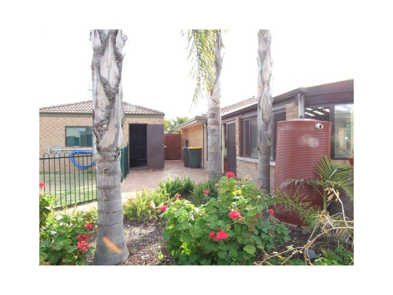 4 Redruth Court, Yanchep WA 6035