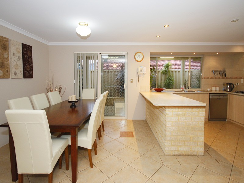 10 Horsley Green, Butler WA 6036