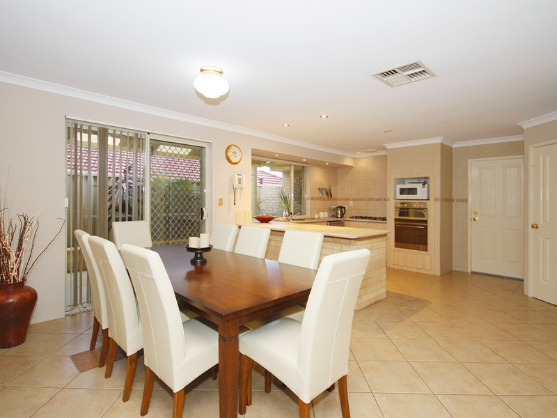 10 Horsley Green, Butler WA 6036