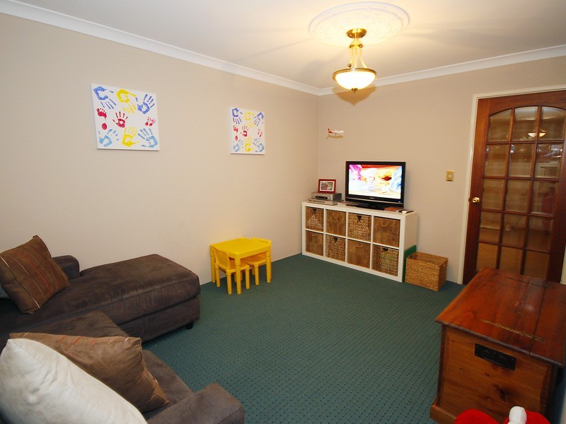 10 Horsley Green, Butler WA 6036