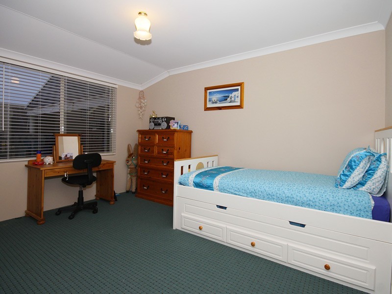 10 Horsley Green, Butler WA 6036
