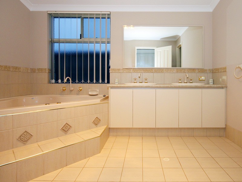 10 Horsley Green, Butler WA 6036