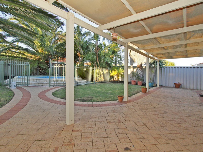 100 Tapping Way, Quinns Rocks WA 6030