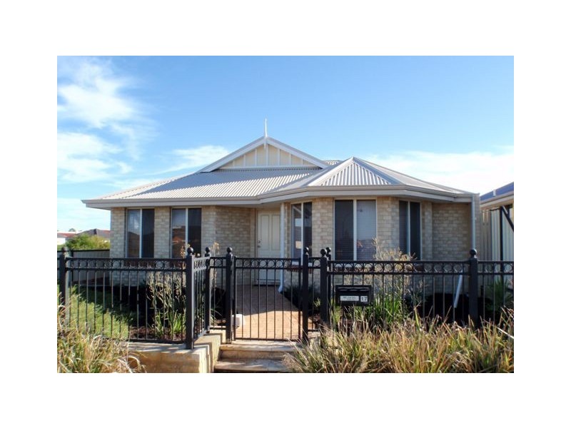 17  Homestead Drive, Clarkson WA 6030