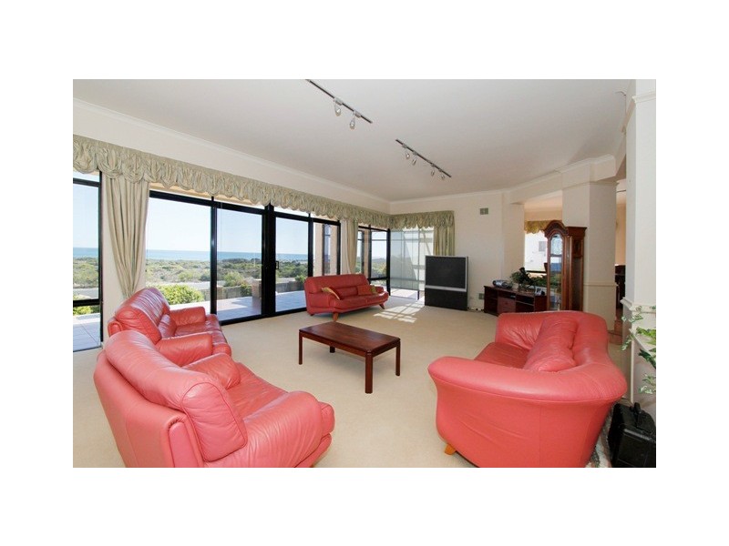 8 Topmast Place, Ocean Reef WA 6027