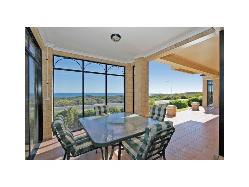 8 Topmast Place, Ocean Reef WA 6027