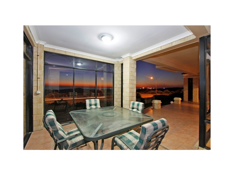 8 Topmast Place, Ocean Reef WA 6027