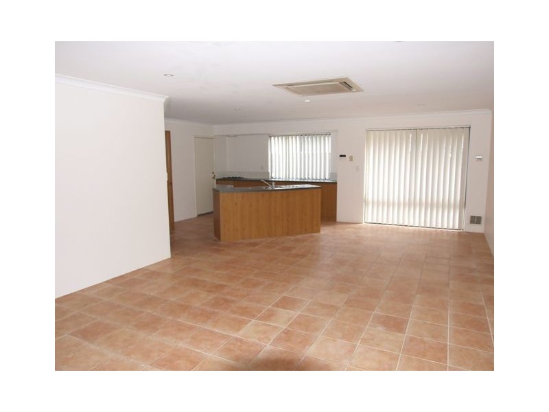 8  Lambasa Way, Mindarie WA 6030