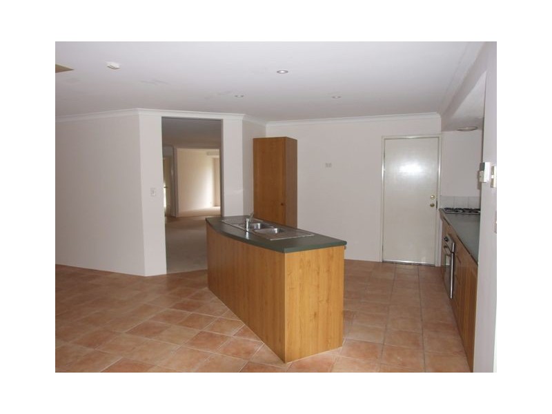 8  Lambasa Way, Mindarie WA 6030