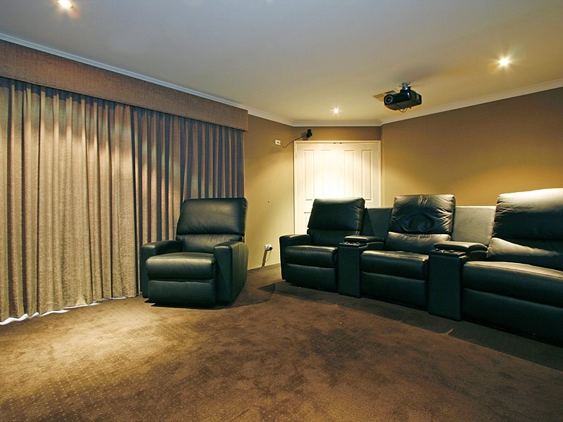 3 Mauna Court, Yanchep WA 6035