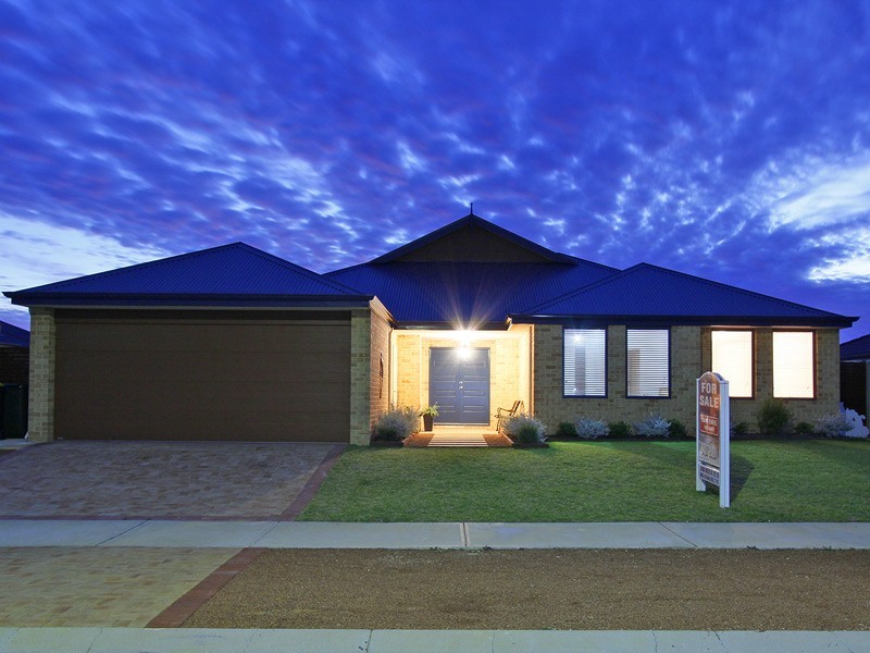 9 Hillsborough Parkway, Ridgewood WA 6030