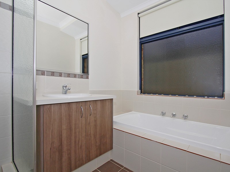 9 Hillsborough Parkway, Ridgewood WA 6030