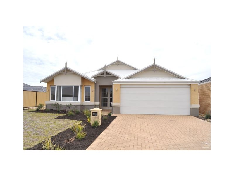 213  Golf Links Drive, Carramar WA 6031