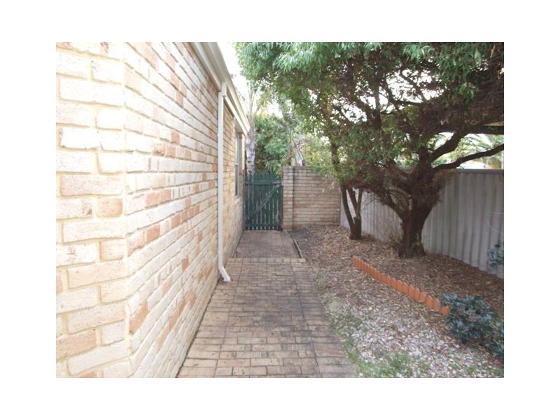 8 Salacia Court, Alexander Heights WA 6064