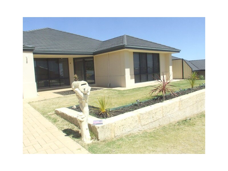 8 Rossiters Cove, Clarkson WA 6030