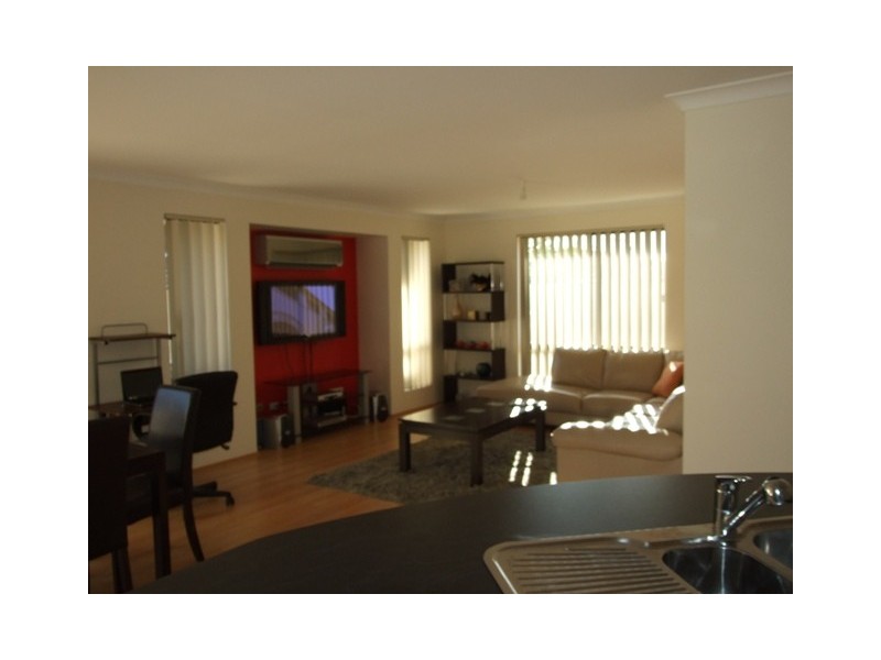 35 Liberty Drive, Clarkson WA 6030