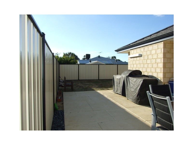 35 Liberty Drive, Clarkson WA 6030