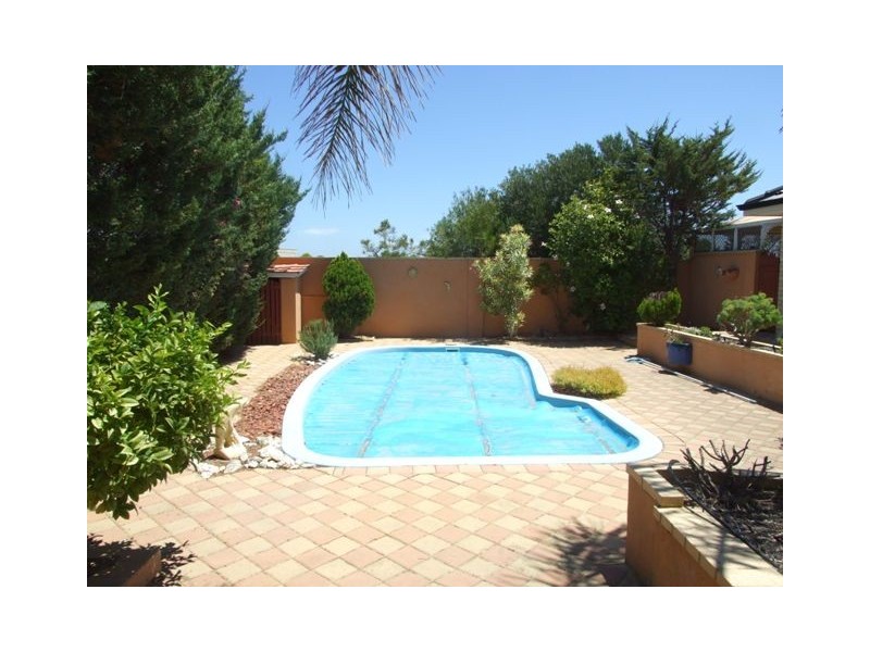 19 Beaumarks Circuit, Mindarie WA 6030