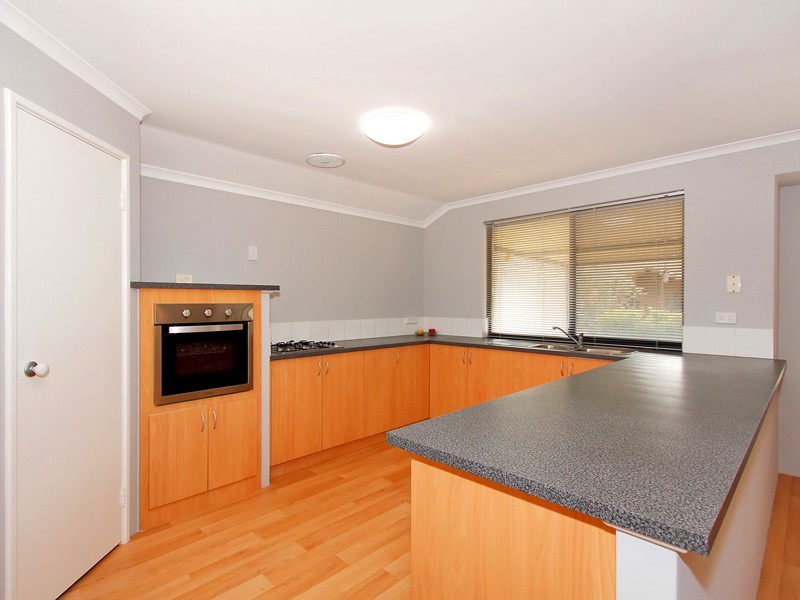 21 Eversden Cr, Butler WA 6036