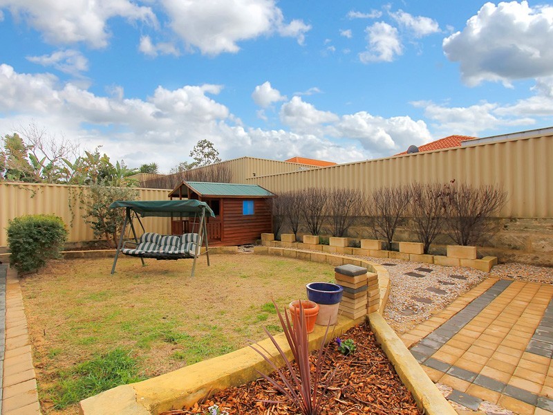 21 Eversden Cr, Butler WA 6036