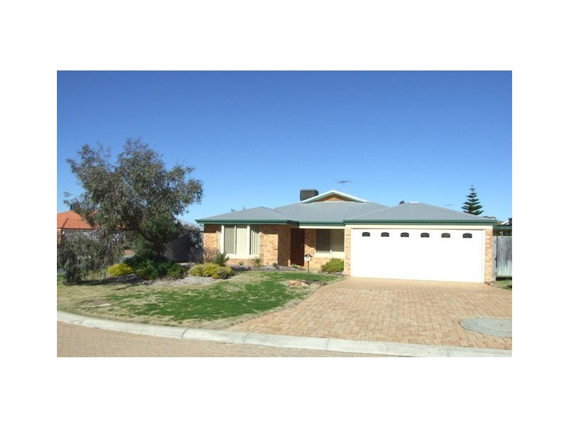 1 Badcoe Alley, Clarkson WA 6030