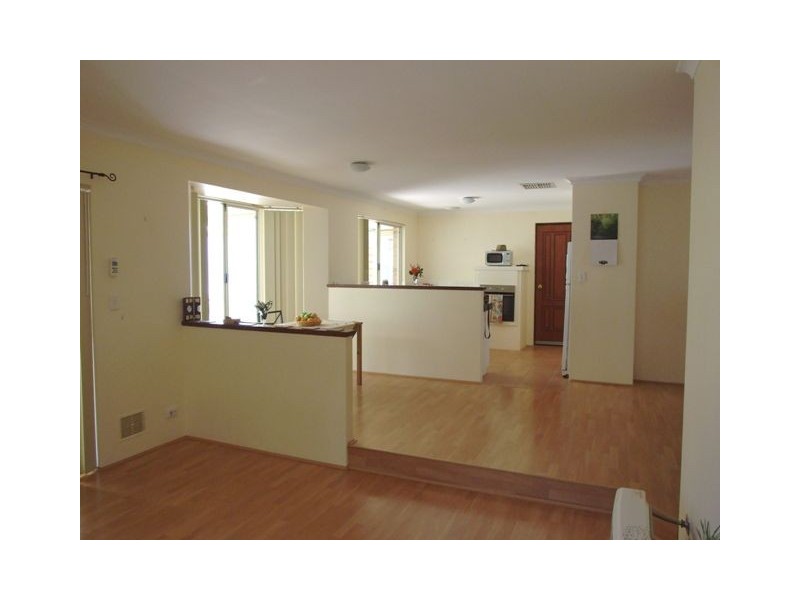 1 Badcoe Alley, Clarkson WA 6030