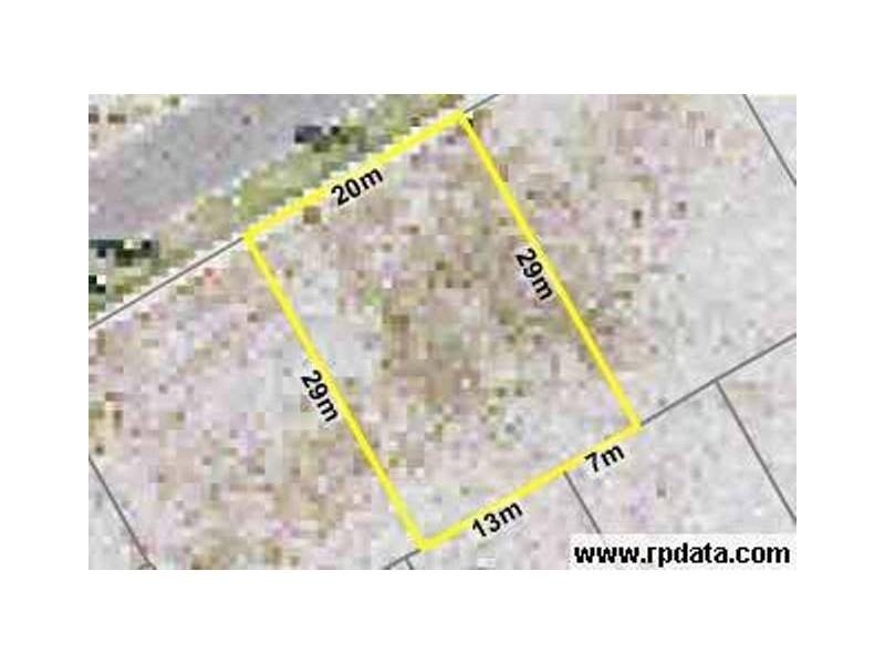 24 Tenerife Blvd, Hillarys WA 6025