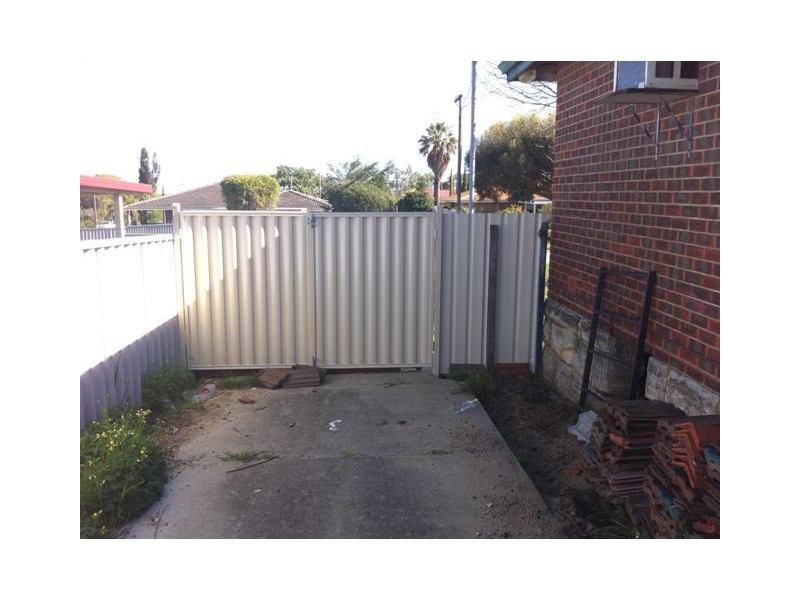 4B Albourne Way, Balga WA 6061