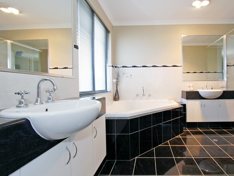 23 Meringa Crescent, Quinns Rocks WA 6030