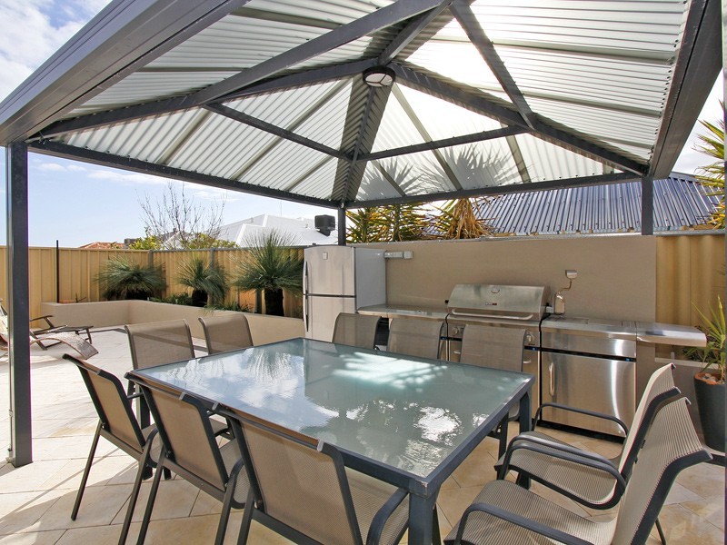 23 Meringa Crescent, Quinns Rocks WA 6030