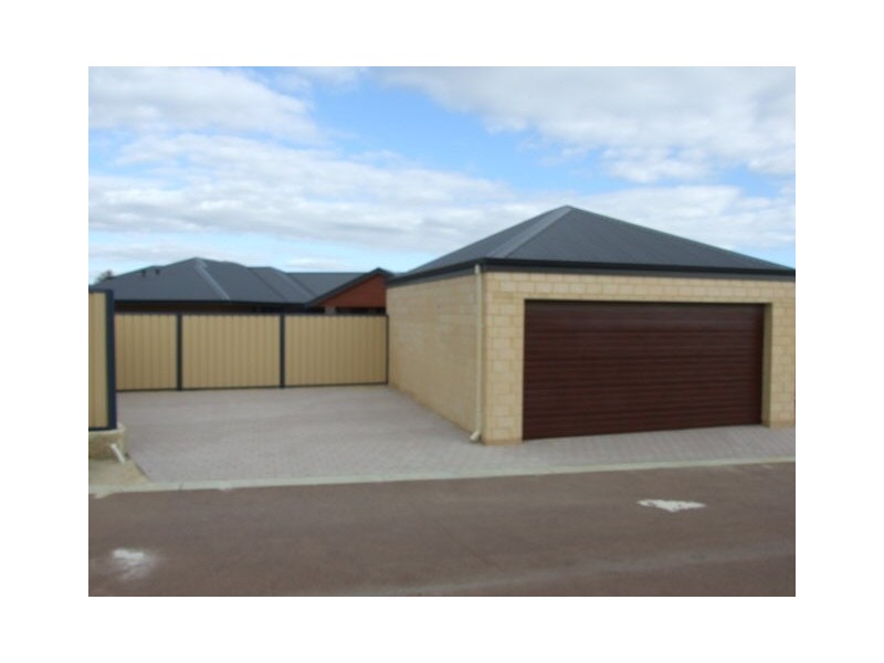 3  Jaeger Bend, Tapping WA 6065