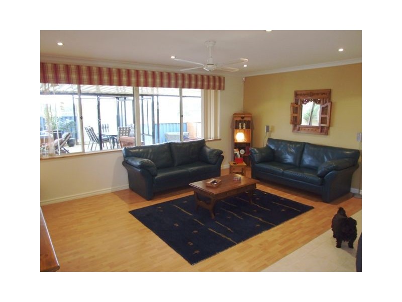 6 Jay Place, Quinns Rocks WA 6030